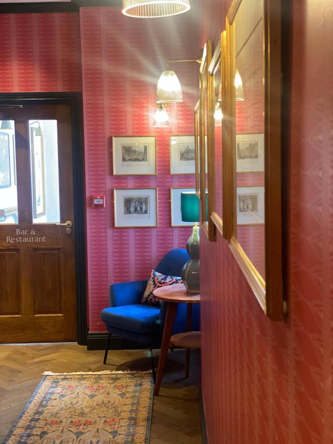 The Crown Hotell