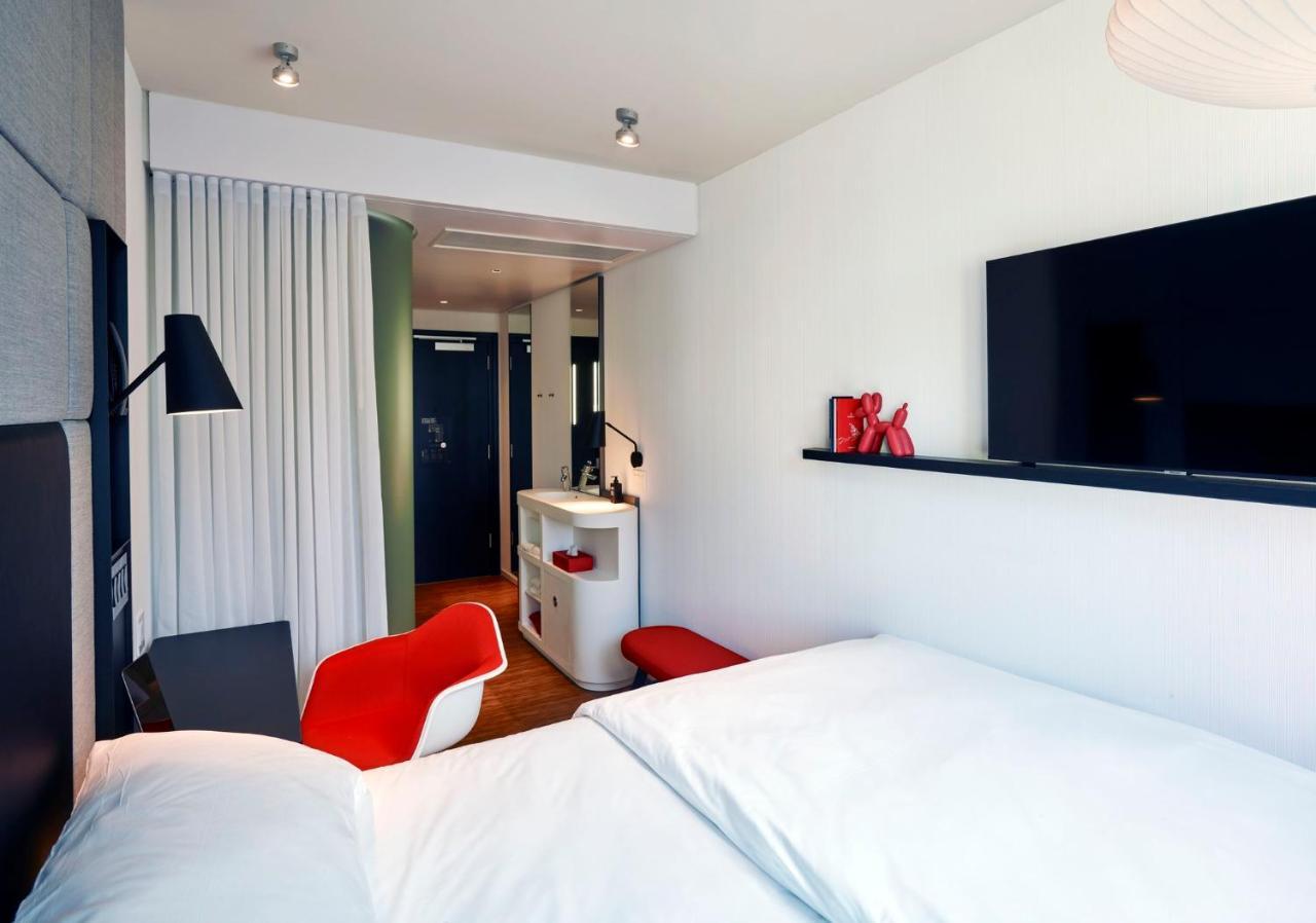 Citizenm Victoria Station Hotell 4*