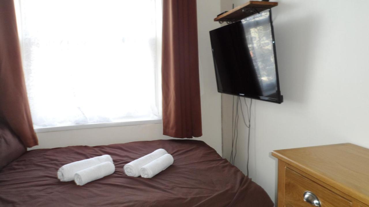 Feriehus Bubblesbnb 7 Bedroom House, 16 Beds, Sleeps 22