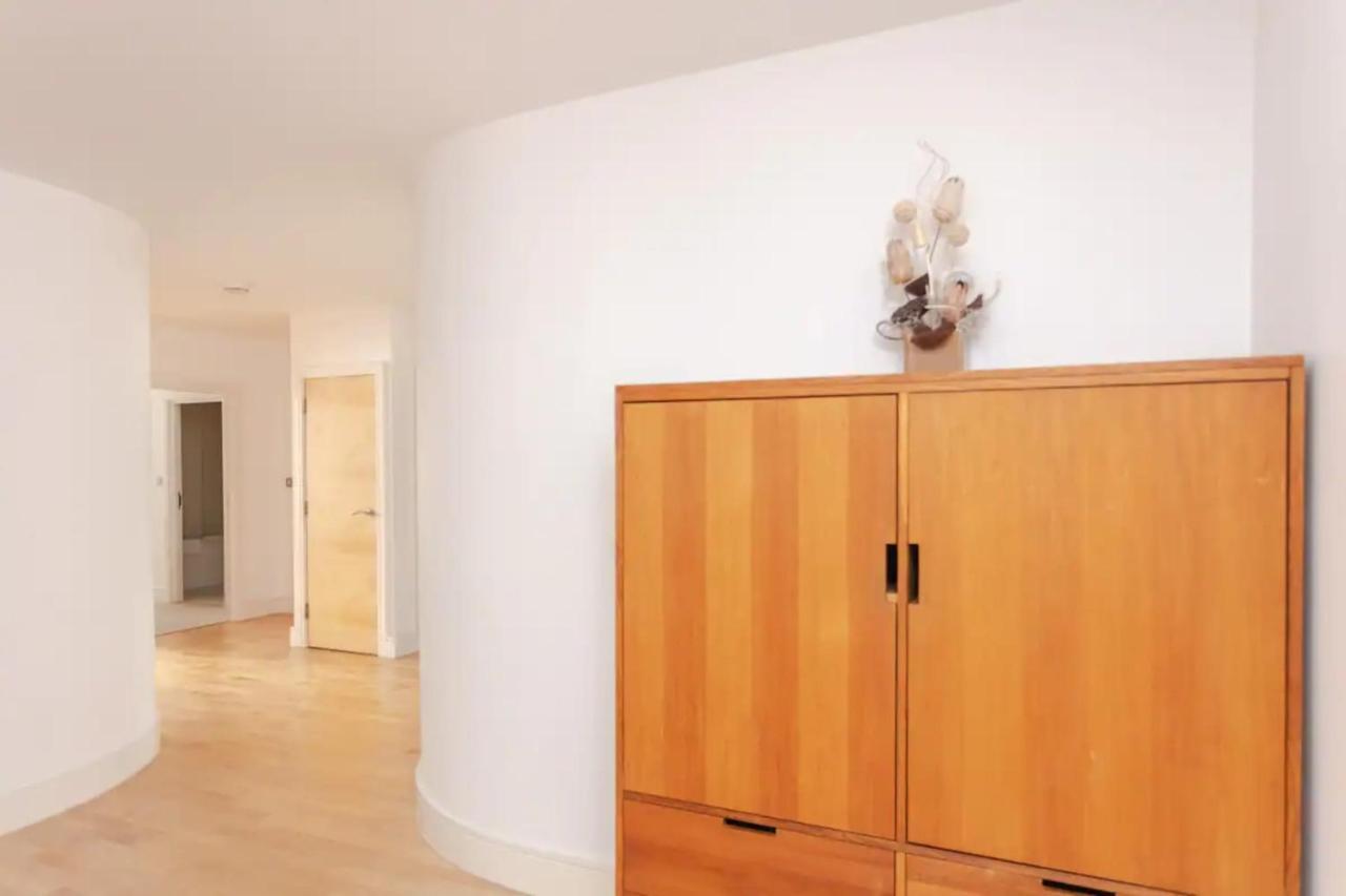 Spacious 2 Bedroom Flat On Bermondsey St Apartment London