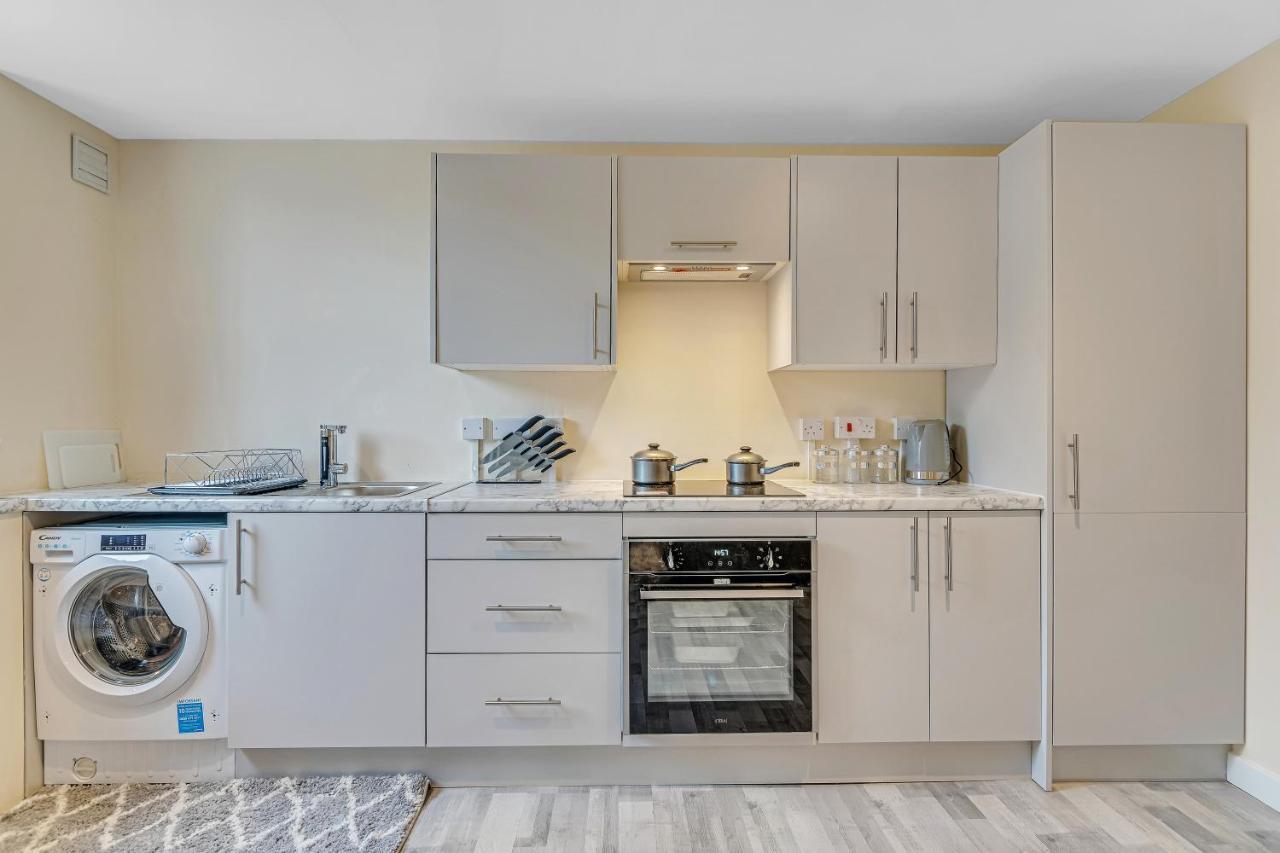 By Rehoboth - Overcomers- Deptford * London