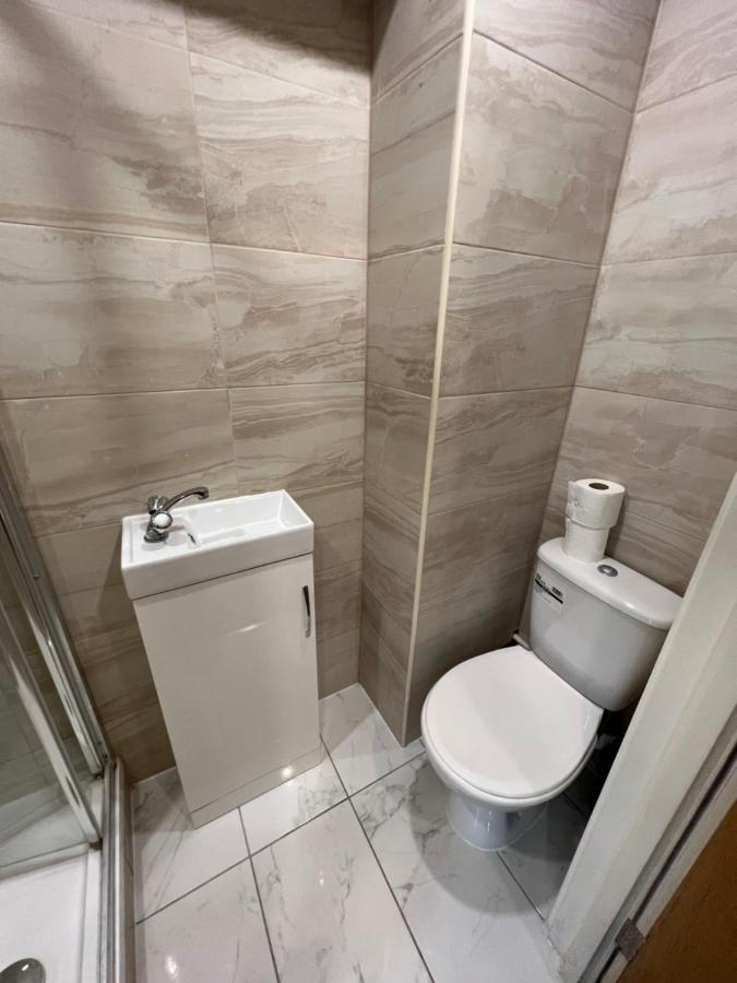 Clapham House Homestay *