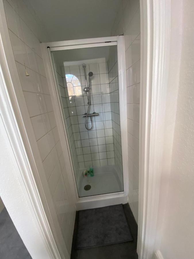Spacious 2 Bedroom Flat In Paddington Lejlighed