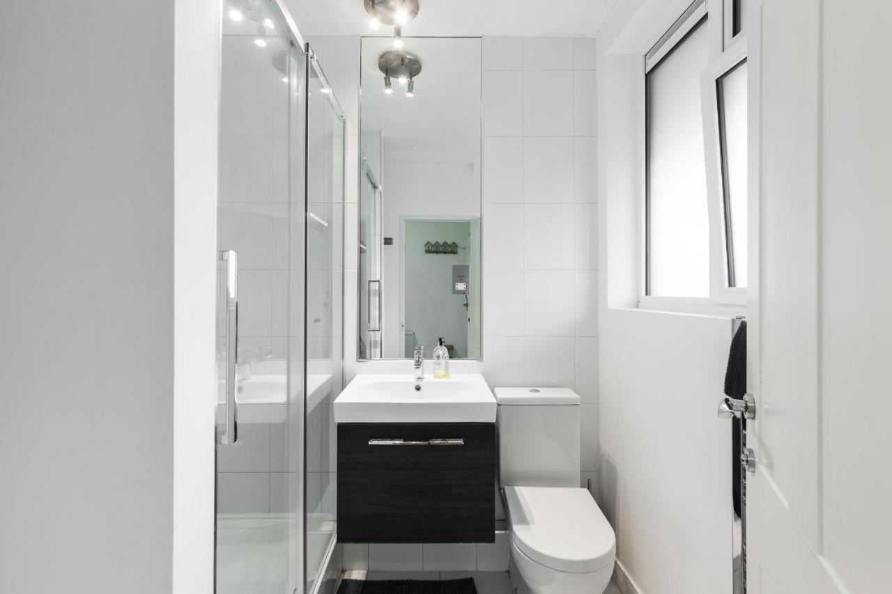 Bayswater, Large 1 Bed, Near Hyde Park & Paddington Londra