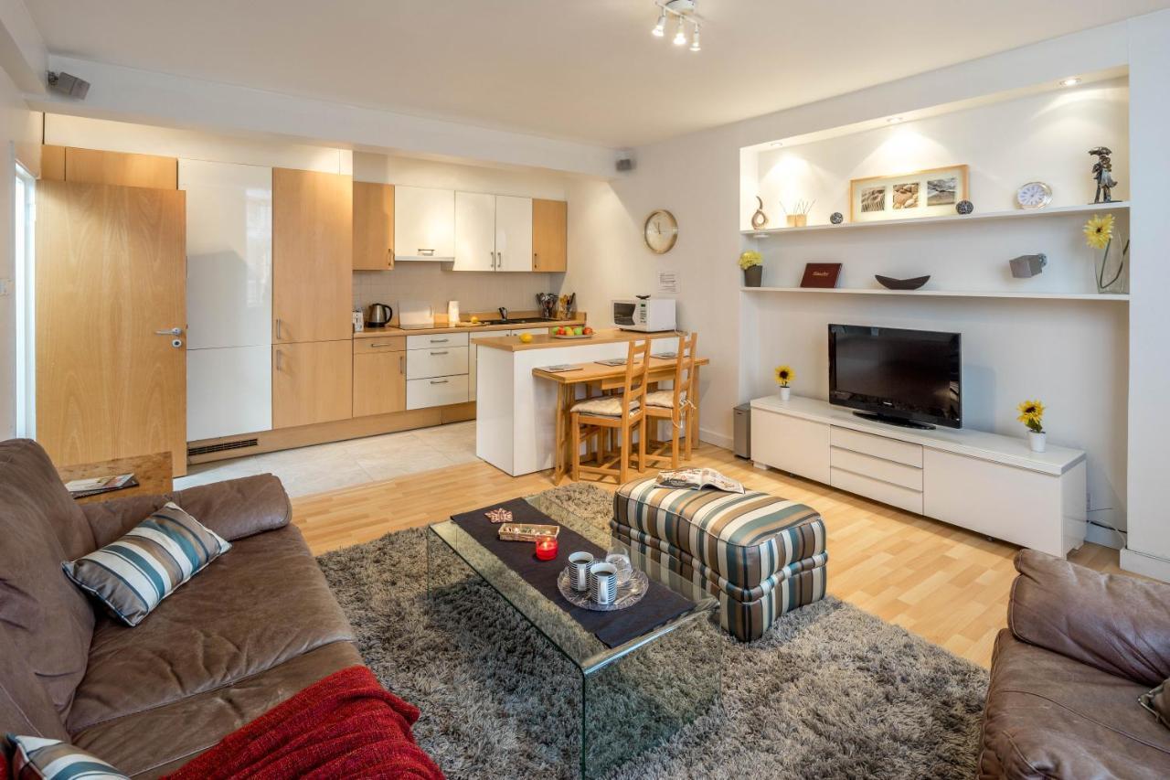 Joivy 2-bed Flat Near Notting Hill Appartamento