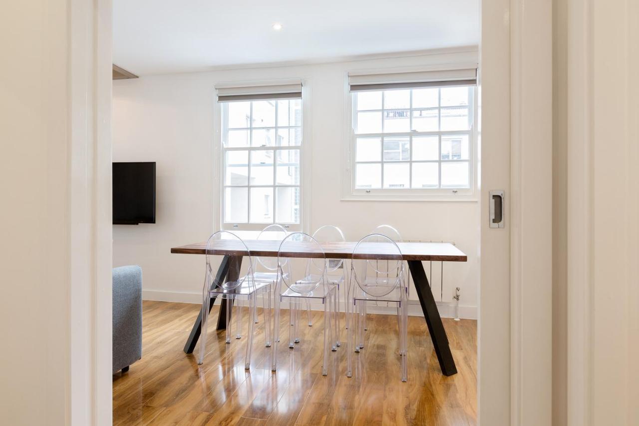 Spacious 4 Bedrooms Flat In New Oxford Street Appartement Londen