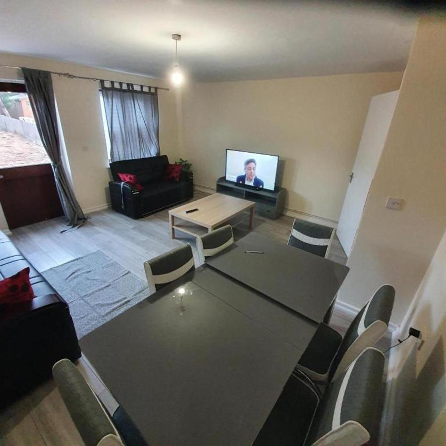 Lovely Cosy House Easy Reach To Ferienhaus London
