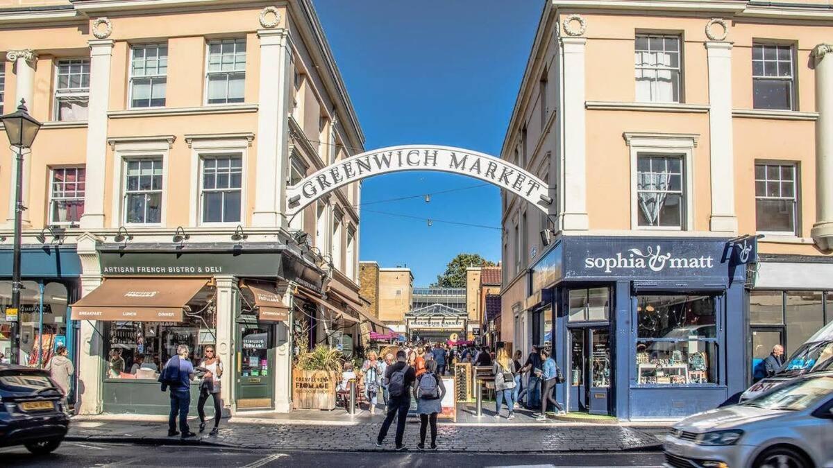 Apartment Elegant & Spacious Parkside 2-bedroom 2-bathroom Flat In Period Building On Blackheath Common - Private Entrance, Great Greenwich Location, Easy For O2 Arena And City! *