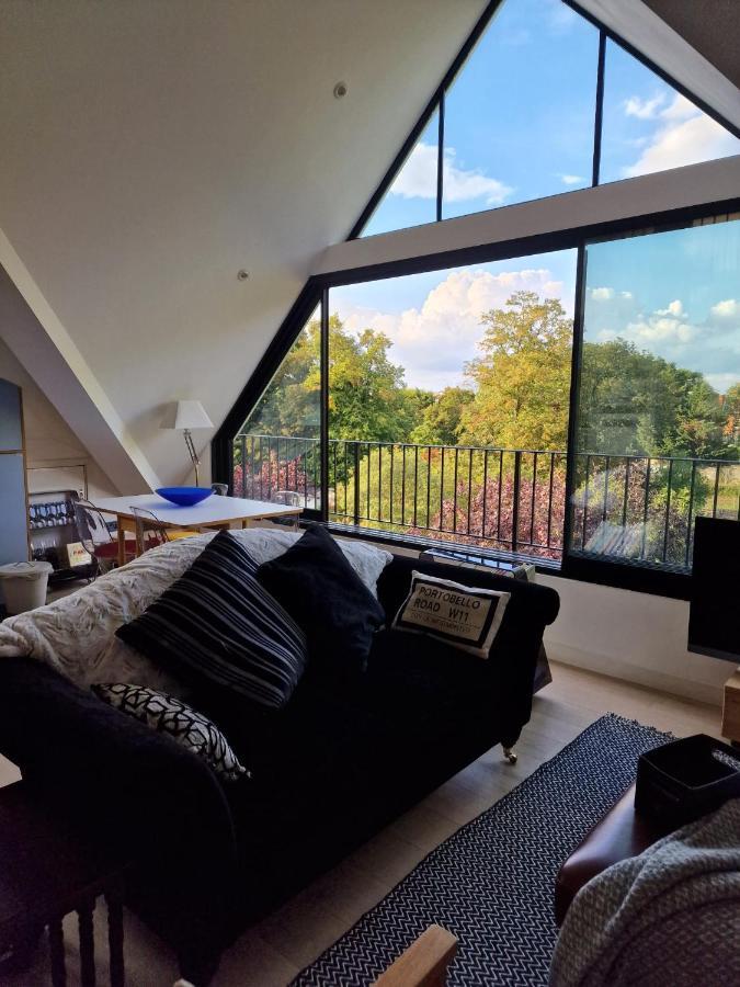 Sky - Stunning 3 Bed Apt In The Sky Apartment