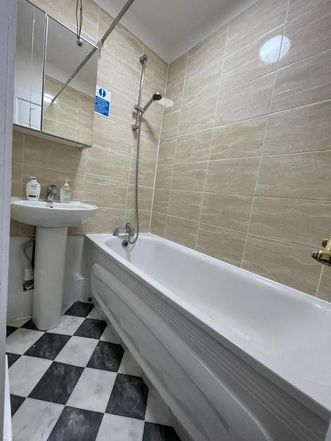 Miles Building 2 Apartment London