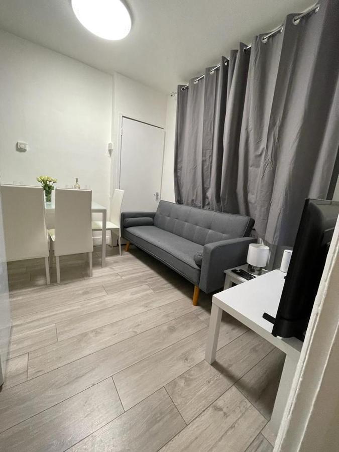 Miles Building 2 Appartamento *
