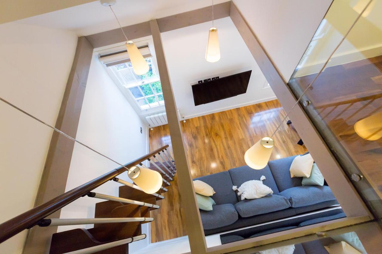Spacious 4 Bedrooms Flat In New Oxford Street Appartement Londen