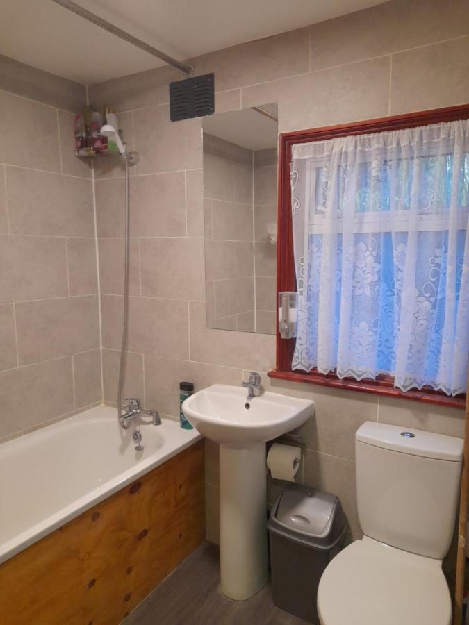Bubblesbnb- 4 Bedroom House Vakantiehuis