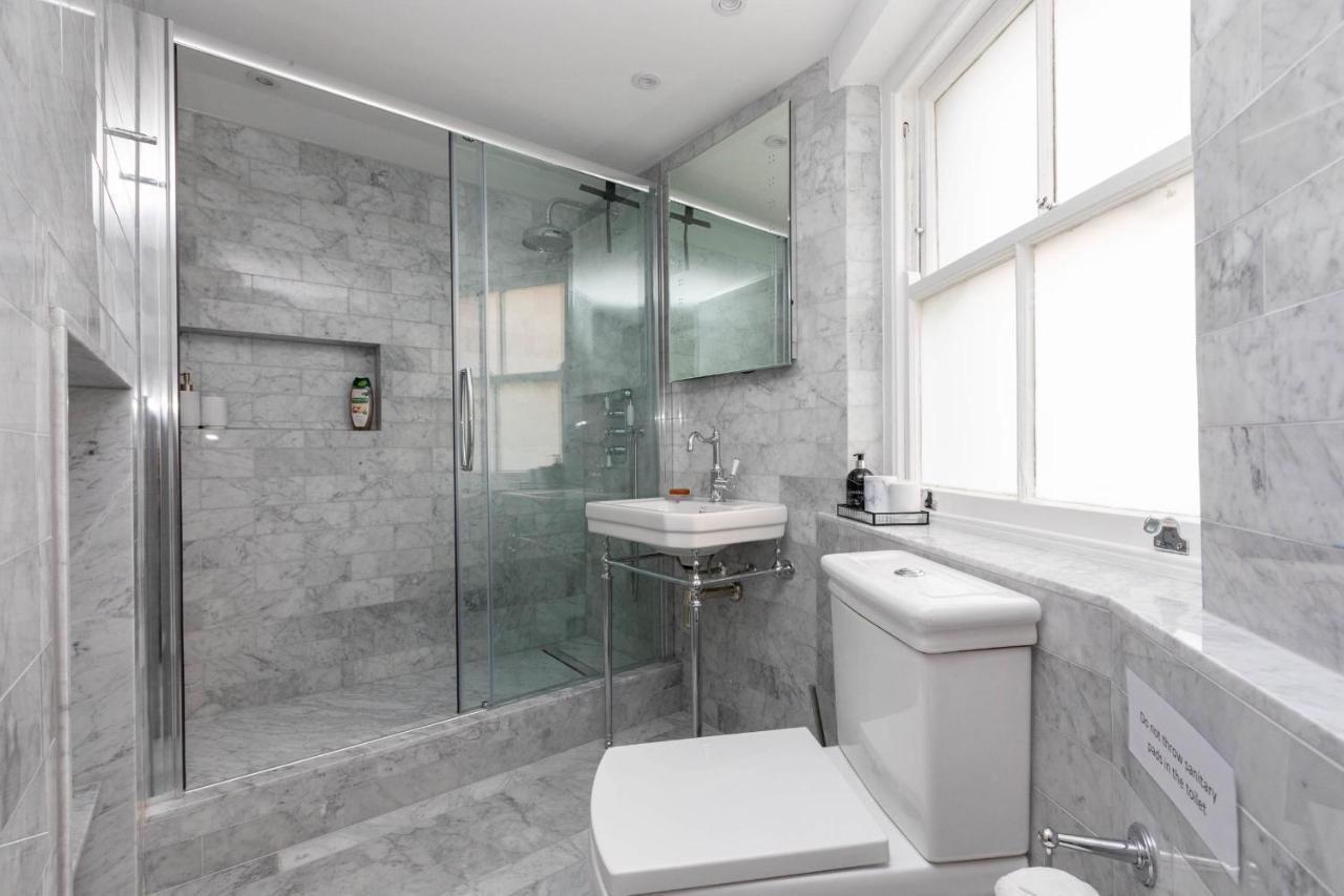 Stylish 2 Bedroom Near Oxford Street Lejlighed *