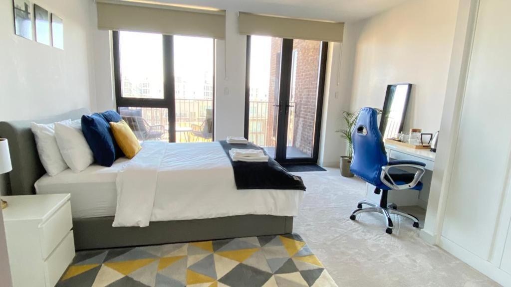 Spacious Modern Ensuite Bedroom Airport * Londra