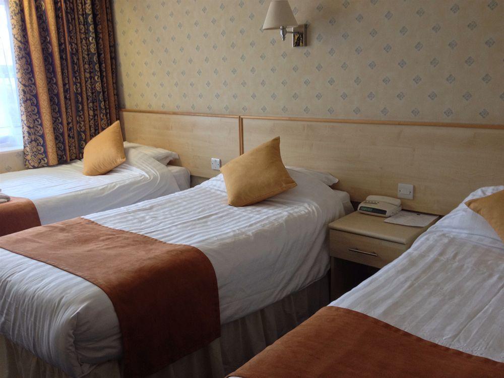 Oyo Flagship Finchley 4*