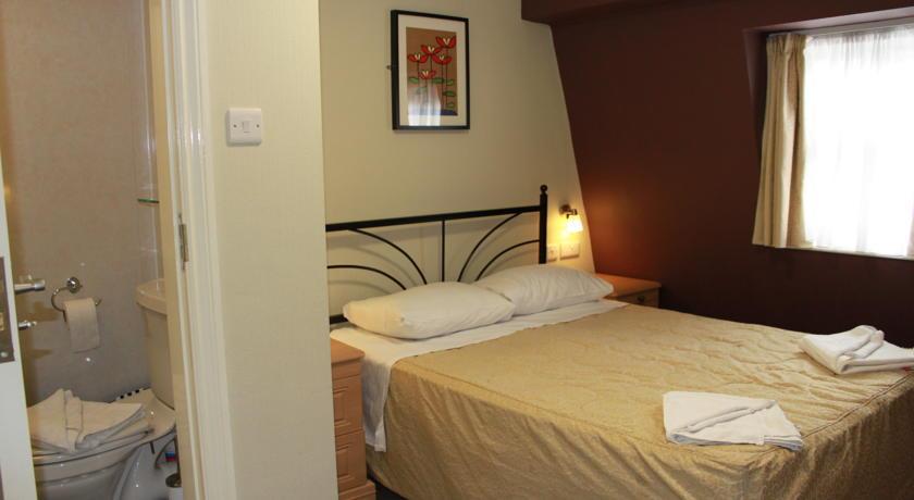 Hotel Fairways Paddington 2*