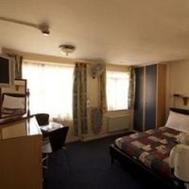 Hotel Hadleigh