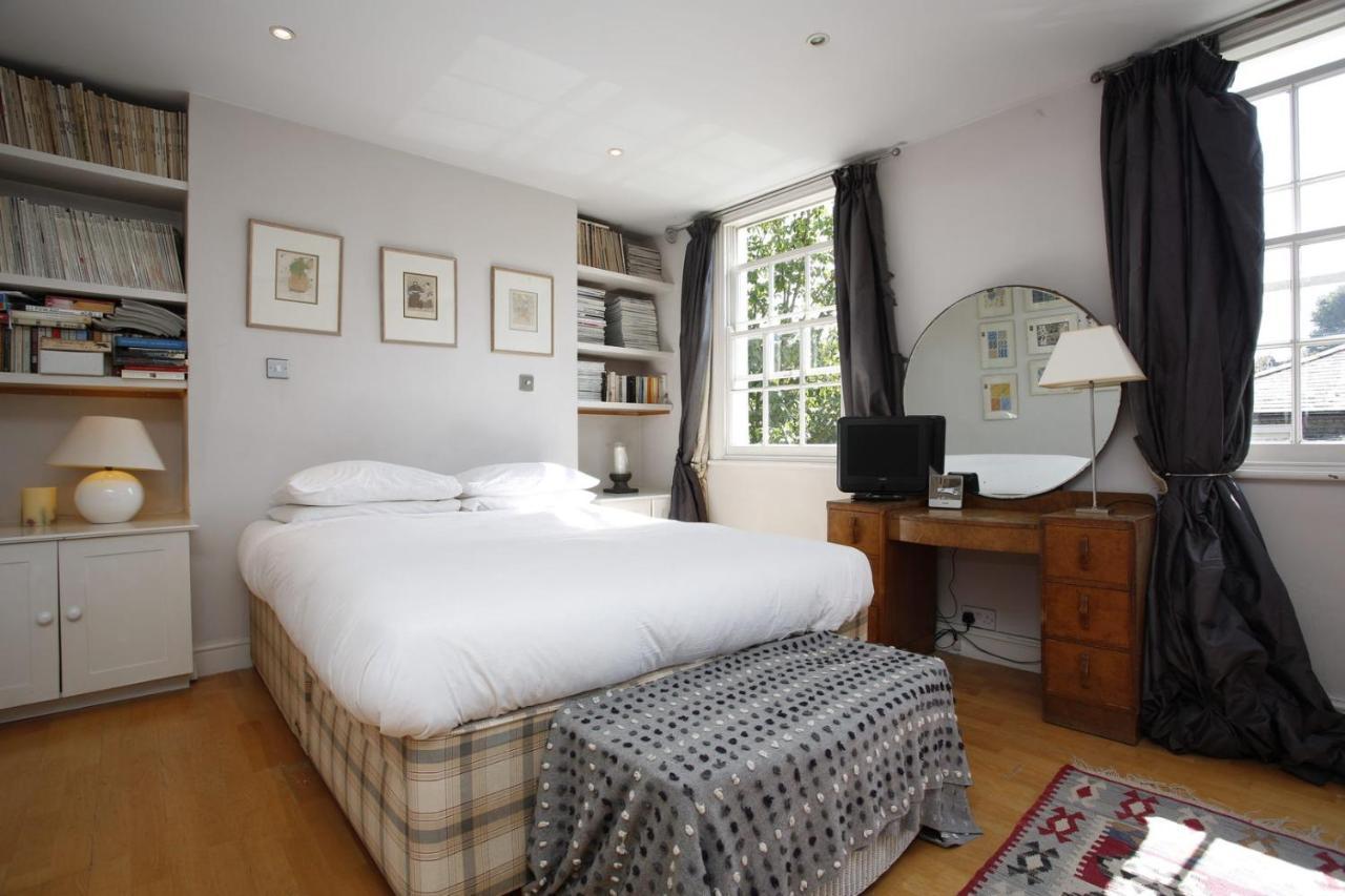 Veeve - Vintage Chic * London