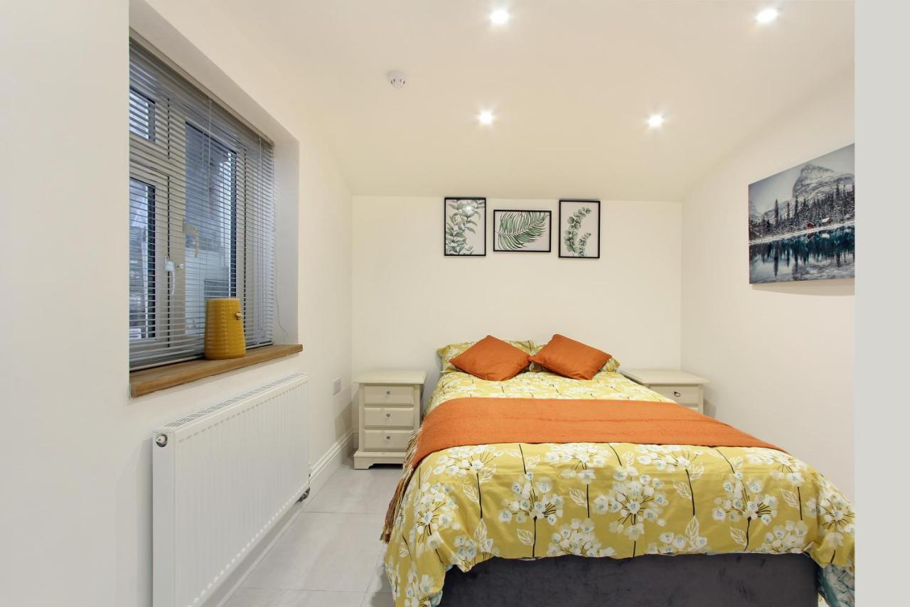 Splendid Flat In Kensington Olympia * Londra
