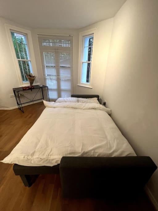 Appartement Lovely 1 Bedroom In West Kensington Londen