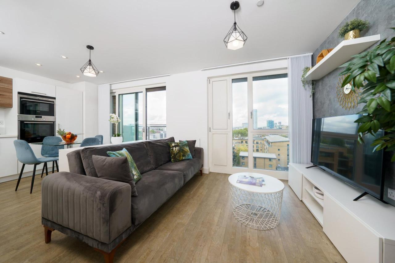 Leilighet Stylish Fully-equipped One Bedroom With Extra Sofa Bed, Free Secure Parking, Onsite Gym, 24hr Security & Concierge London