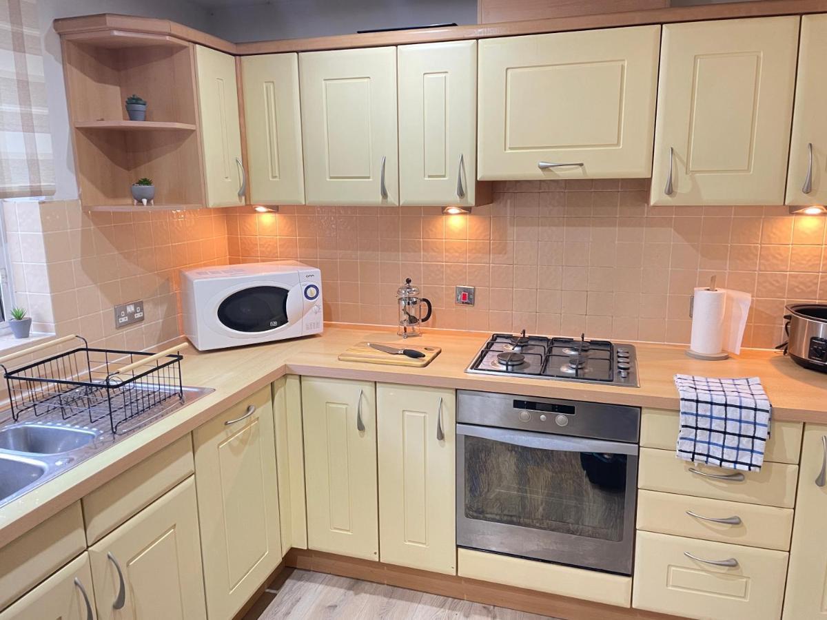Canary Wharf O2 Excel Flat With Parking & Balcony * London