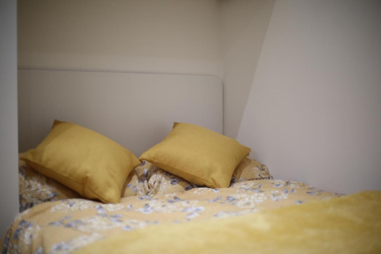 Deluxe Flat A In Kensington Olympia Apartment London