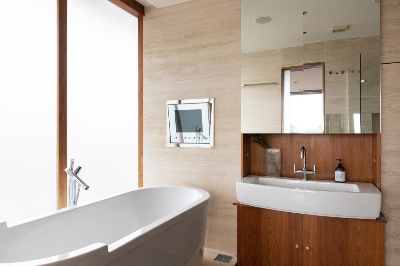 The Canary Wharf Secret - Glamorous 3bdr Flat With Terrace And Parking * London
