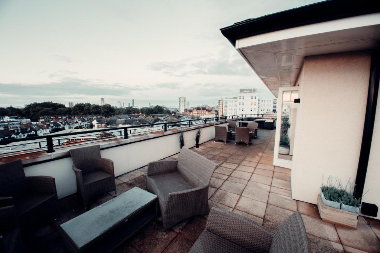 Lovely 4/bdr Penthouse W/ Lovely Views Lejlighed London