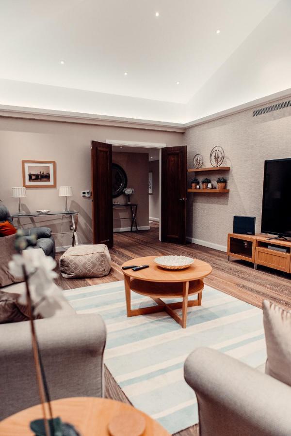 Lejlighed Lovely 4/bdr Penthouse W/ Lovely Views *