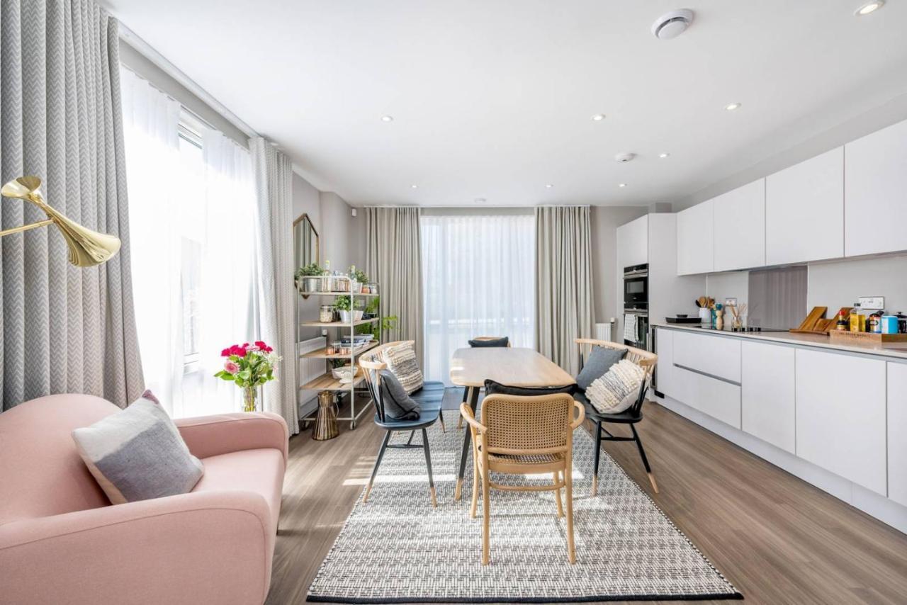 Alloggio in famiglia Luxury & Spacious With Hot Bath In Ultra Modern Flat *