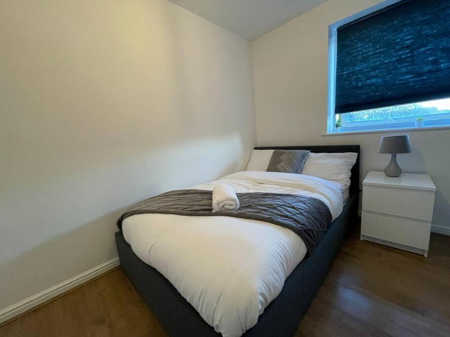Lovely 2-bed Flat Along The River Thames Appartement *