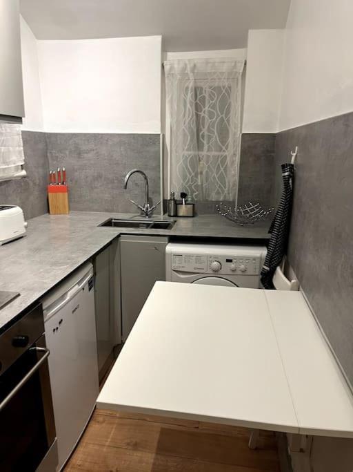 Private 2-bedroom In The Heart Of Bloomsbury Lägenhet