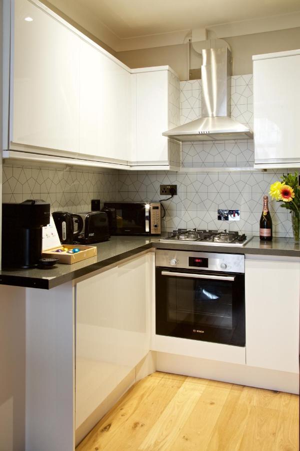 Apartment Avari - Winchester Collection *