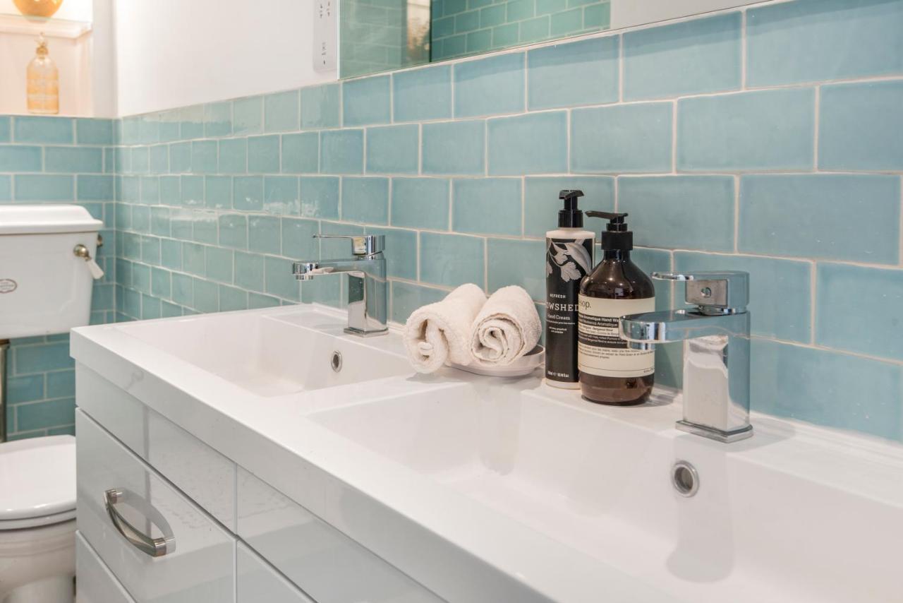 Chepstow Place- Notting Hill *