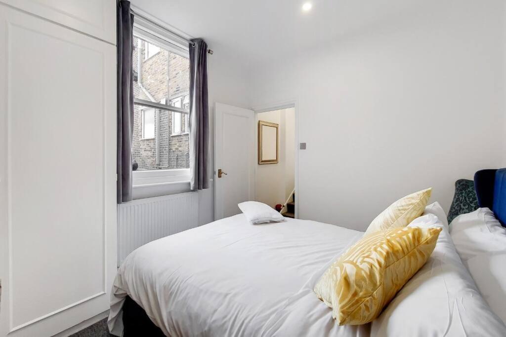 Immaculately Presented 1 Bed * Londra