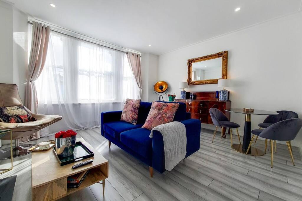 Immaculately Presented 1 Bed Appartamento *