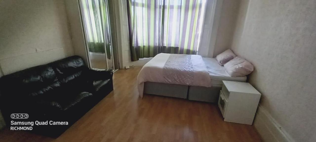 Elmdene Road - Large * London