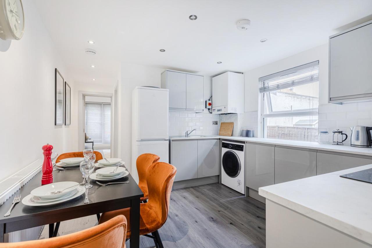 Dainty 2bd Flat In Greater Appartement Londen