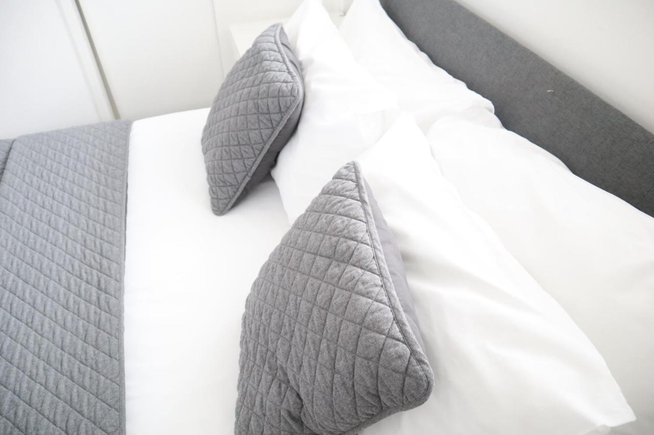 Twelve Thirty Serviced - Balham Apartment *