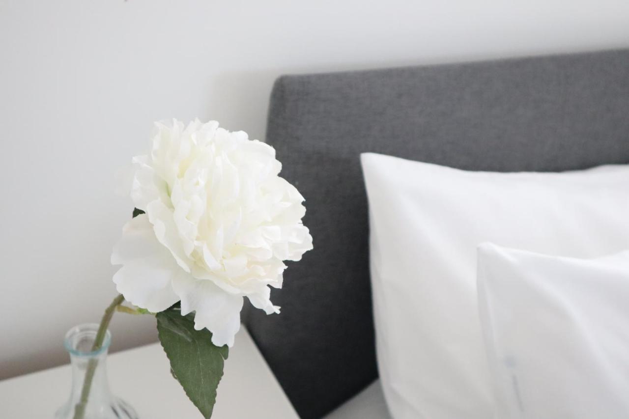 Twelve Thirty Serviced - Balham Apartment *