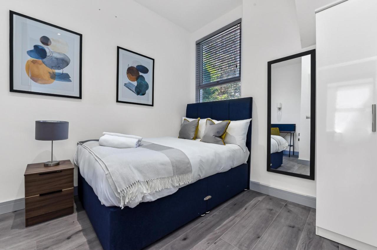 Lovely 2 Bedroom In Greater Lägenhet *