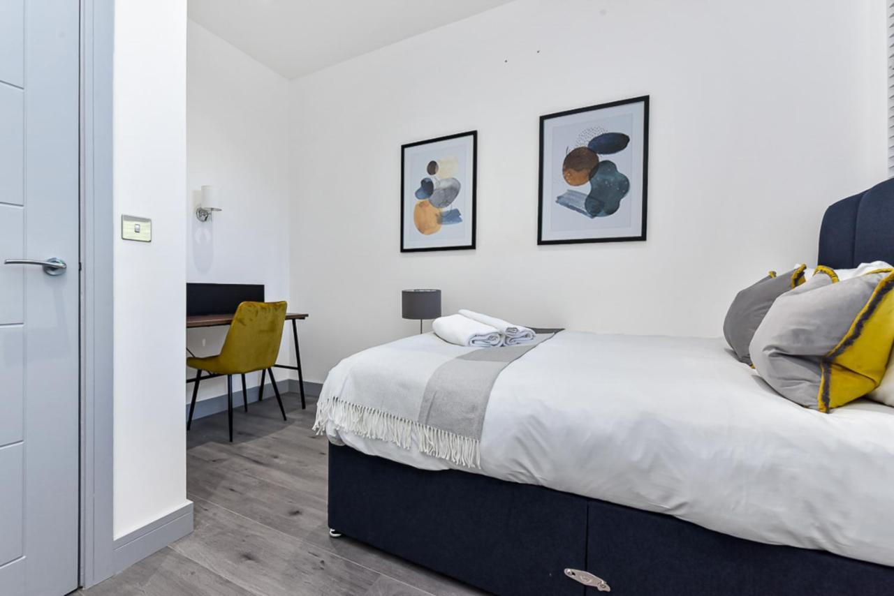Lovely 2 Bedroom In Greater Lägenhet *