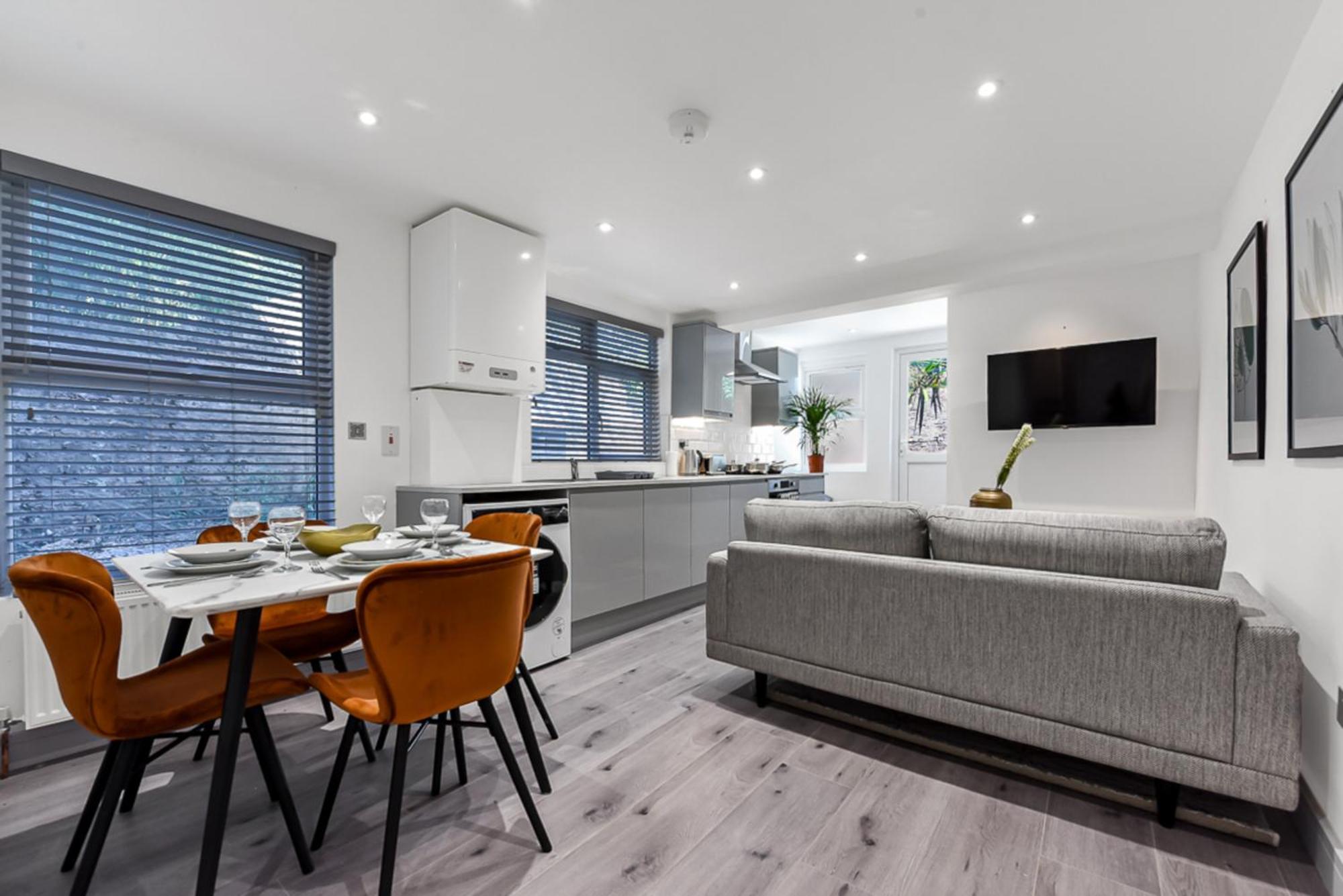 Lovely 2 Bedroom In Greater Lägenhet London