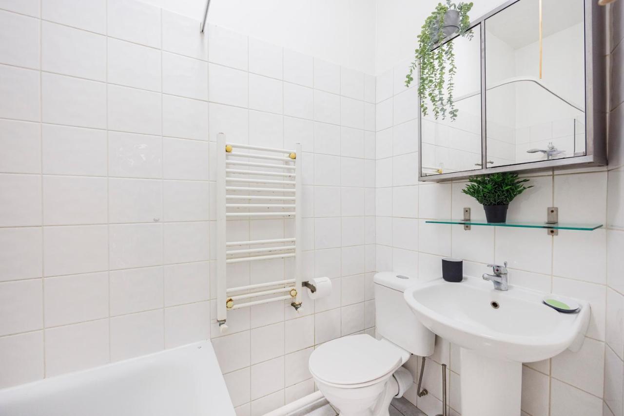 Appartamento 2-bedroom Garden Flat In Finsbury Park, Islington Londra