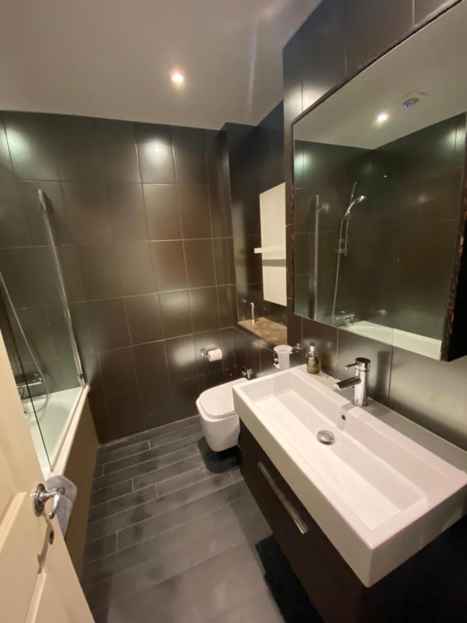Beautiful Modern Studio In High Street Kensington * London