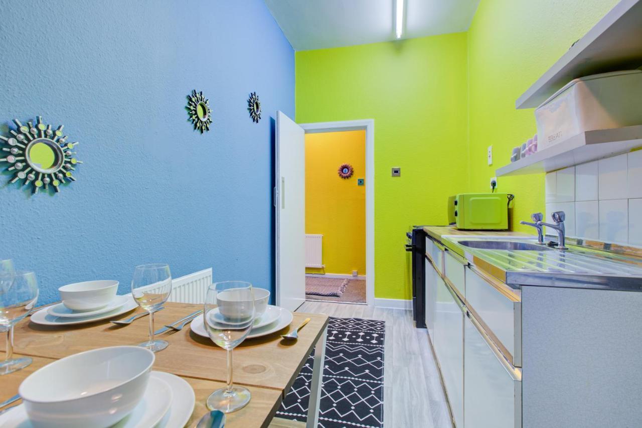 Lägenhet Inviting 2-bed Budget In London