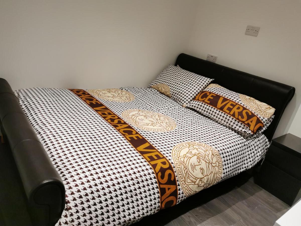 Leilighet Studio Self Contained Double Bedroom London