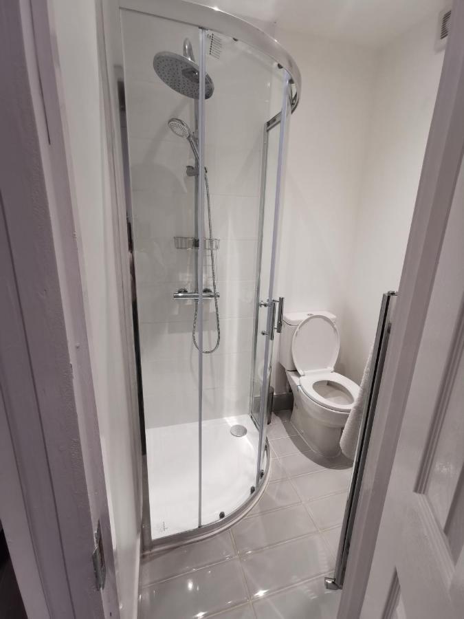 Studio Self Contained Double Bedroom Leilighet